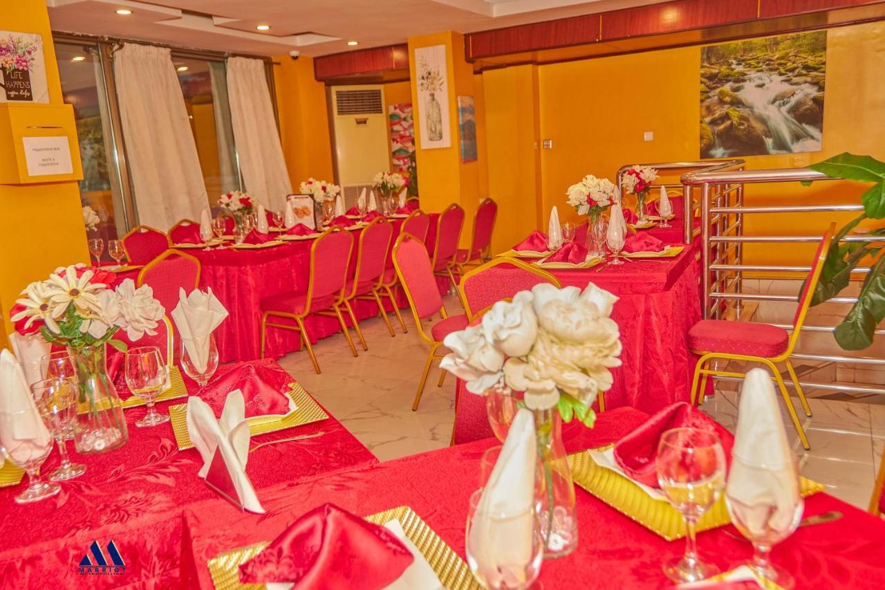 Marriot Metropolitan Hotel Douala Eksteriør bilde